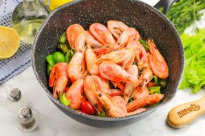 Креветки с овощами - фото шаг 5