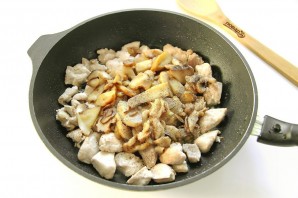 Паста с индейкой и грибами - фото шаг 5