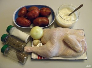 Картошка с курицей в духовке под соусом - фото шаг 1