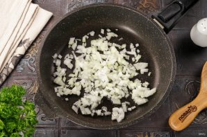 Фрикасе из курицы со сметаной