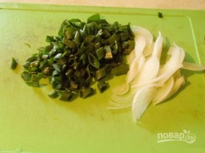 Салат витаминный с капустой и морковью - фото шаг 2
