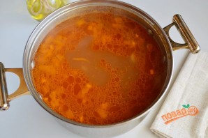 Суп с копченными ребрышками для согрева - фото шаг 6