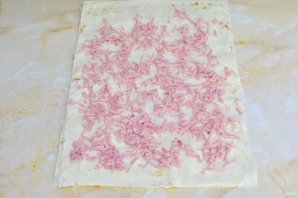 Рулет из лаваша с колбасой