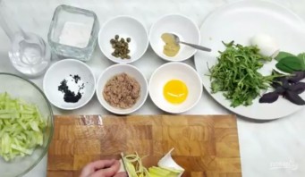 Салат с тунцом простой - фото шаг 1