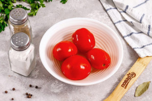 Форель в томатном соусе в духовке - фото шаг 2