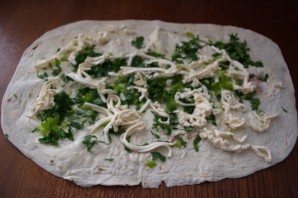 Лаваш с плавленым сыром и зеленью  - фото шаг 4