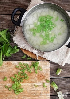 Зеленый суп с щавелем - фото шаг 2
