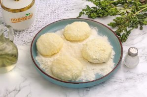 Сырники из прокисшего творога - фото шаг 5