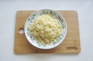 Спагетти с сыром и чесноком - фото шаг 6