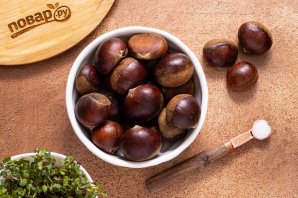 Каштаны в аэрогриле - фото шаг 1