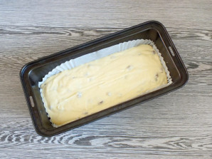Сметанный пирог с изюмом - фото шаг 7