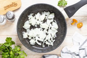 Тушеная картошка с лисичками - фото шаг 4