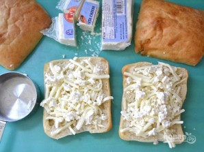 Бутерброды на сковороде с сыром и шпинатом - фото шаг 5