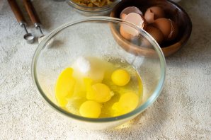 Кулич на дрожжах - фото шаг 6