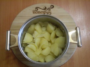 Картофель под сырным соусом - фото шаг 7