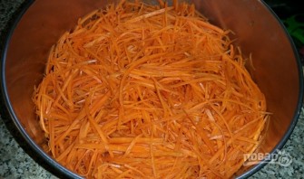 Рецепт корейского салата из моркови - фото шаг 1