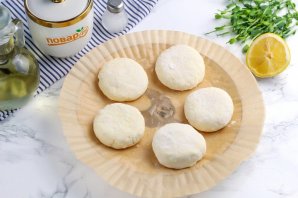 Сырники, запеченные в духовке - фото шаг 6