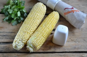 Кукуруза, запеченная в фольге на мангале - фото шаг 1