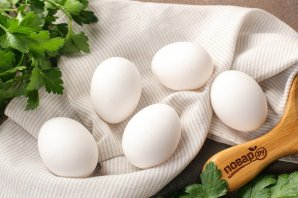 Яйца, запеченные в духовке - фото шаг 1