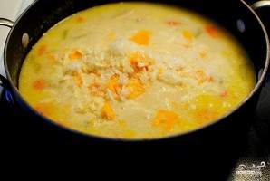 Сырный суп с курицей и рисом - фото шаг 6