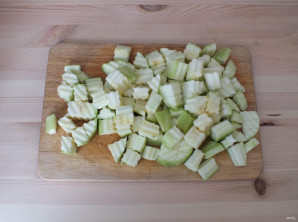 Острый салат из кабачков на зиму - фото шаг 4