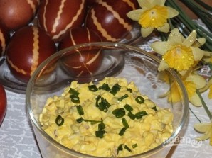 Салат из вареных яиц - фото шаг 7