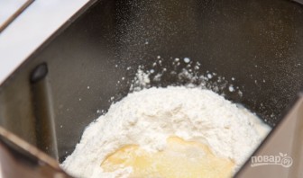 Тесто для ватрушек в хлебопечке - фото шаг 1