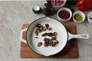 Салат "Тбилиси" с гранатом - фото шаг 6