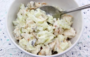 Салат с куриным филе - фото шаг 2