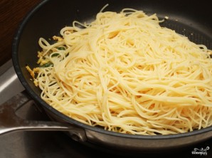 Спагетти с чесноком и маслом - фото шаг 5