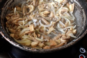 Салат «Гуцульский» с грибами, свеклой и хреном - фото шаг 1