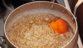 Варенье из абрикосов в сиропе - фото шаг 8
