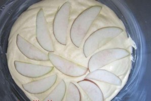 Пирог с яблоками в мультиварке "Поларис" - фото шаг 3