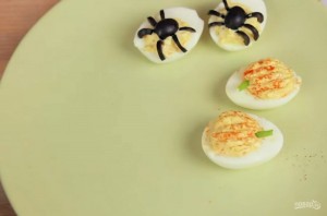 Глазастые яйца (закуска) - фото шаг 3