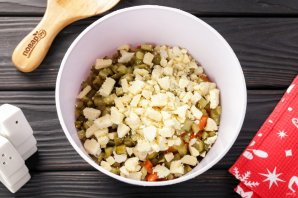 Салат "Снеговик" - фото шаг 9