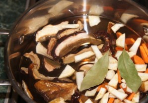 Суп с баклажанами и грибами   - фото шаг 2