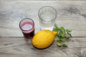 Лимонад из сиропа и газированной воды - фото шаг 1