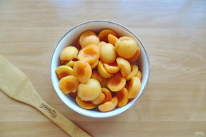 Жареное варенье из абрикосов на сковороде - фото шаг 2