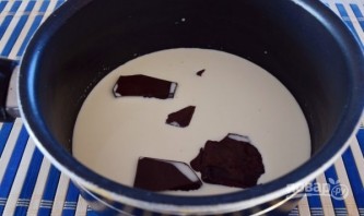 Горячий шоколад с маршмеллоу - фото шаг 1