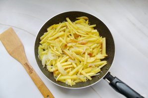 Картошка с яйцом, сыром и чесноком - фото шаг 4