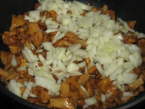 Картошка со свежими грибами жареная - фото шаг 5