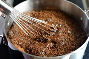 Домашний шоколадный сироп - фото шаг 2