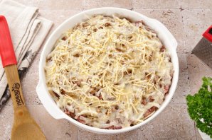 Запеканка из кабачков с картошкой и фаршем в духовке - фото шаг 14