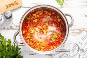 Салат с рисом на зиму - фото шаг 6
