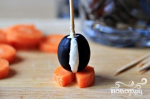 Пингвинчики из оливок и сыра - фото шаг 6