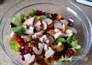 Салат с куриной грудкой и фасолью - фото шаг 3