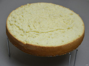 Тирольский пирог с клубникой - фото шаг 17