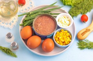 Салат из консервов - фото шаг 1