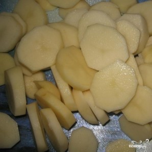 Картофель с грибами в горшочках - фото шаг 1