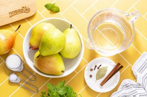 Груши маринованные